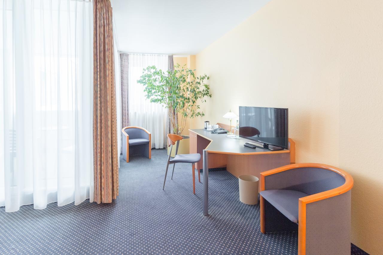 Arcadia Hotel Heidelberg Schwetzingen Exterior foto
